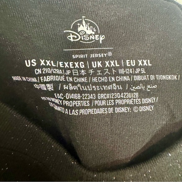 NWT. Disney Spirit Jersey XXL Hocus Pocus sweatshirt from Magic Kingdom - Picture 9 of 13